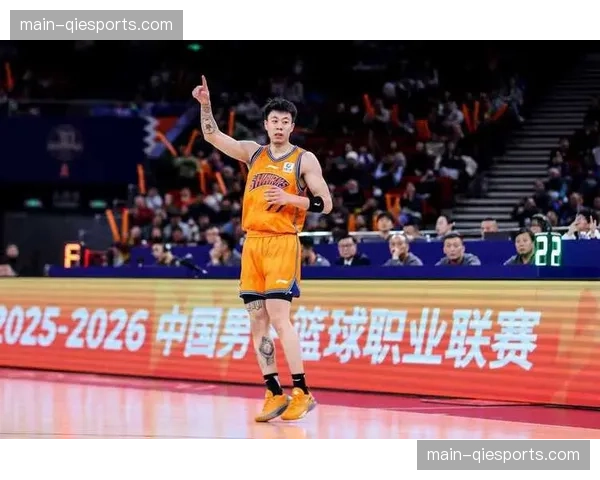 CBA全明星正赛：北方明星队取胜，张镇麟获MVP